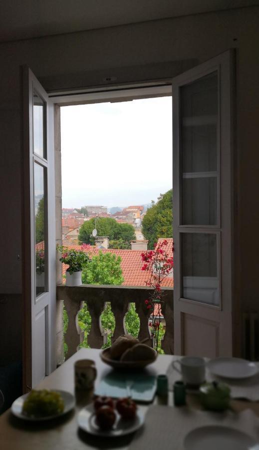 Excelentes Vistas En La Plaza De La Verdura Pontevedra Exteriör bild